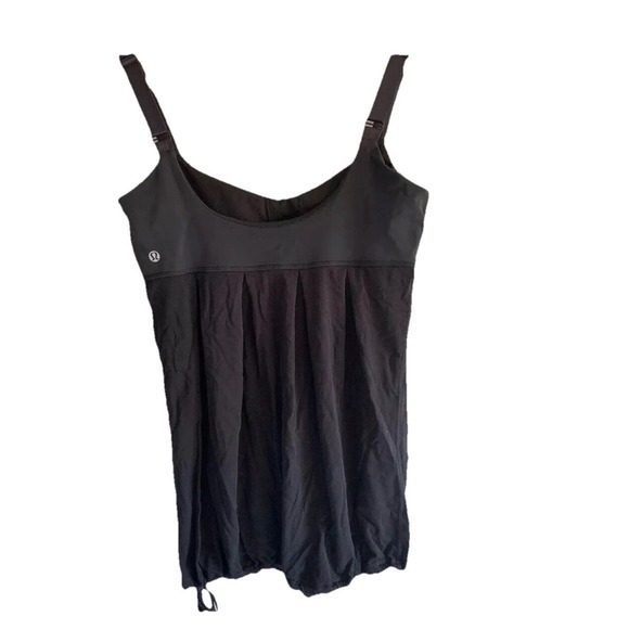 lululemon athletica Tops - Lululemon Pleated Shelf Bra Tank Top Black Size 4 Adjustable Straps Cinched Hem